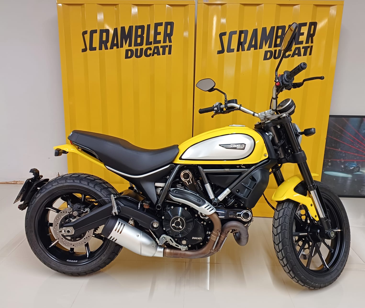 SCRAMBLER ICON 800cc